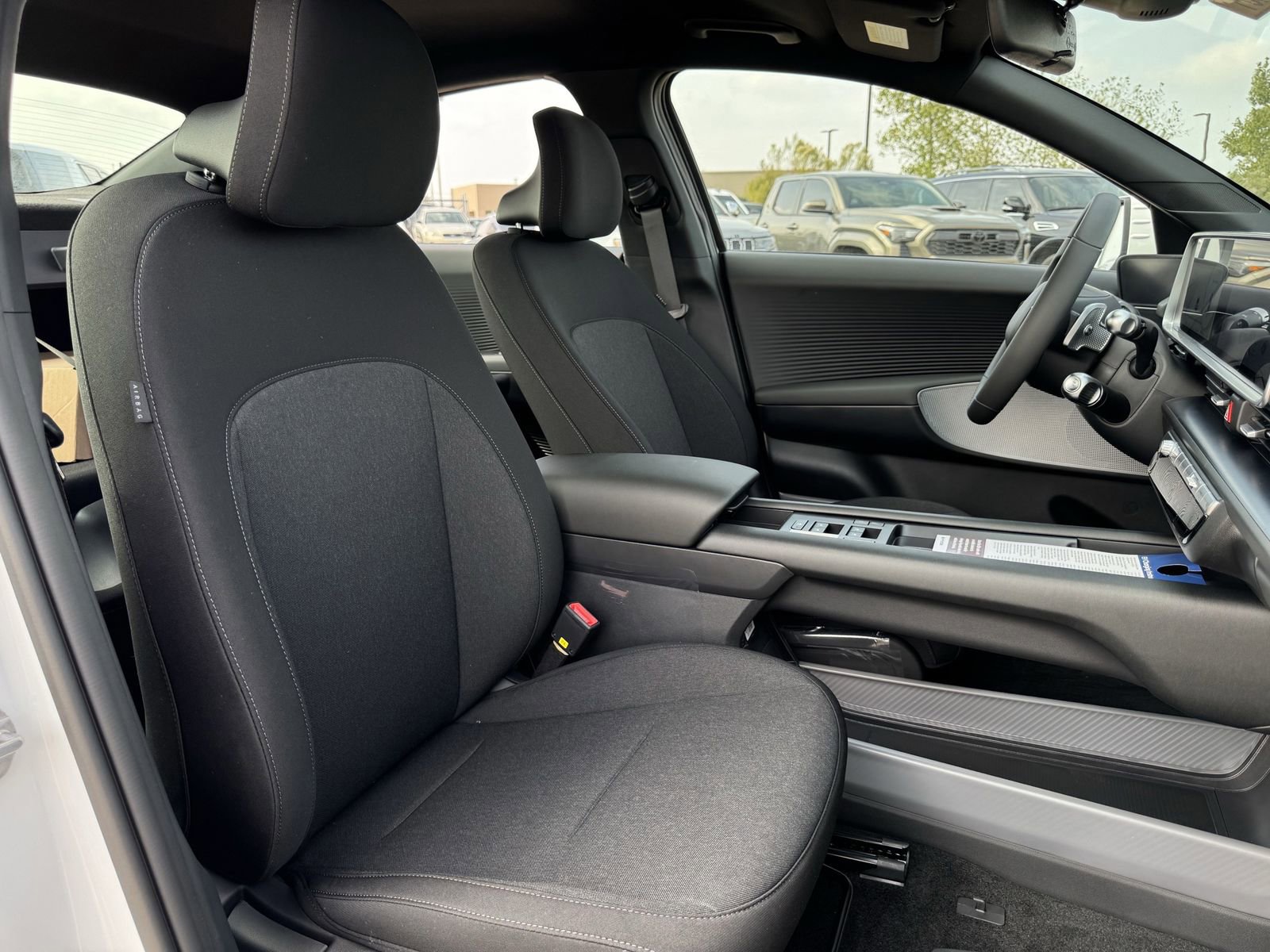 New 2025 Hyundai Ioniq 6 SE image 28