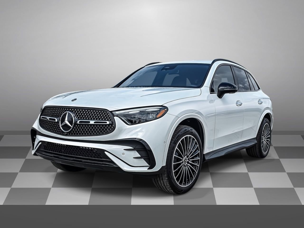 Used 2026 Mercedes-Benz GLC 300 4MATIC image 3
