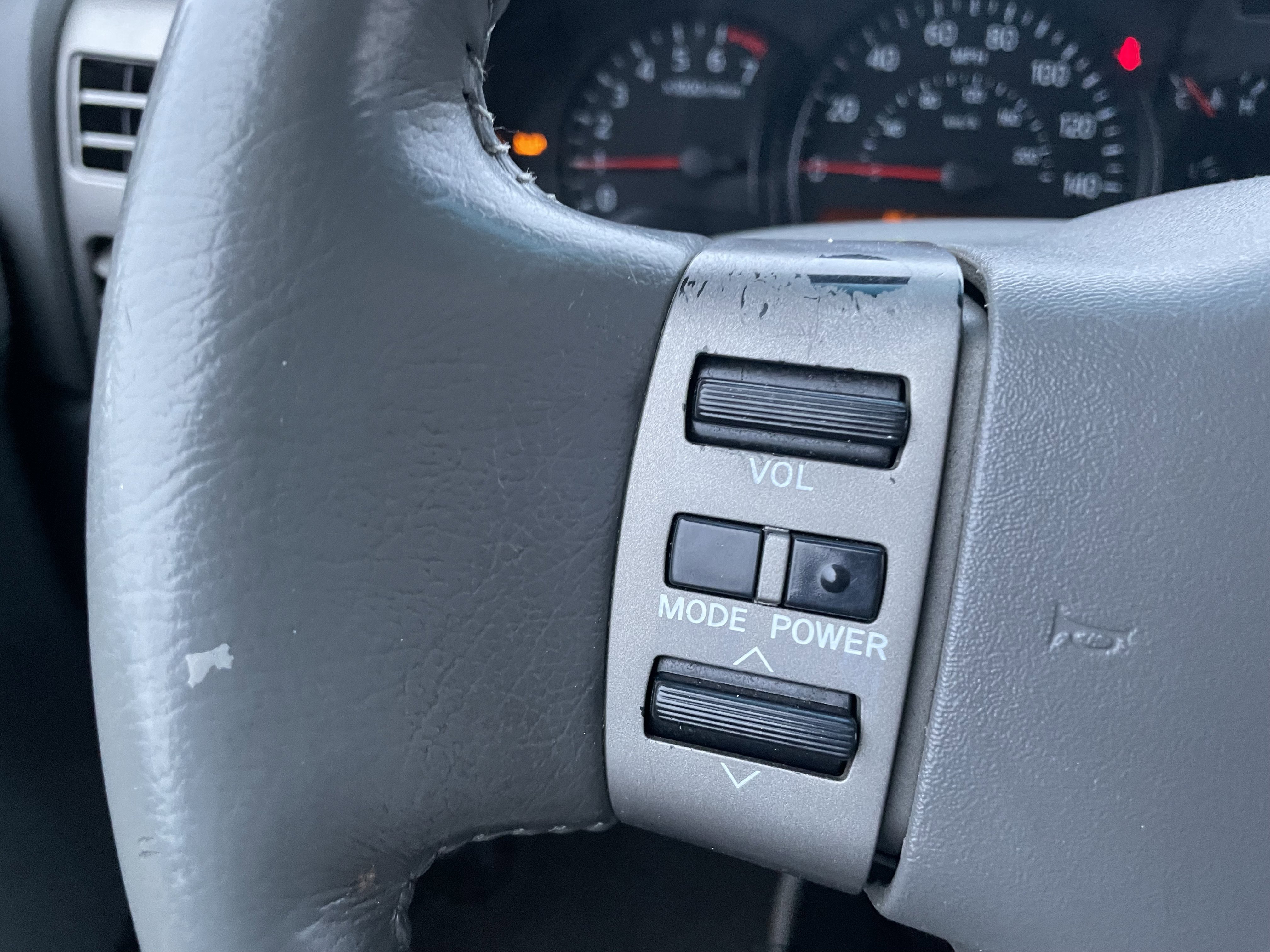 Used 2006 Nissan Titan LE w/ (T01) Tow Pkg AWD/4WD image 16