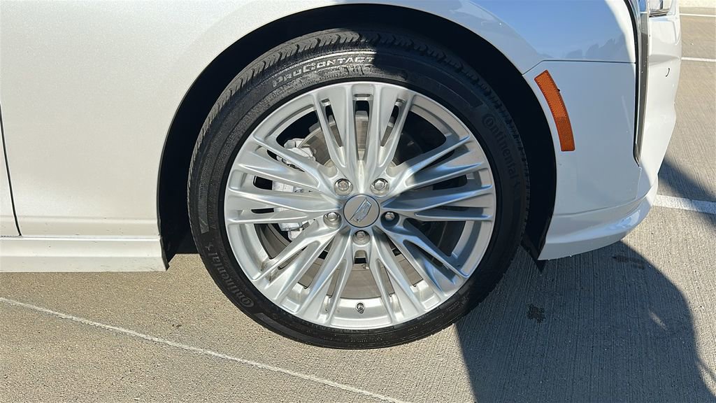 Used 2025 Cadillac CT4 Premium Luxury image 16