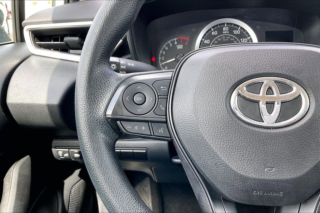 Used 2022 Toyota Corolla LE FWD image 10