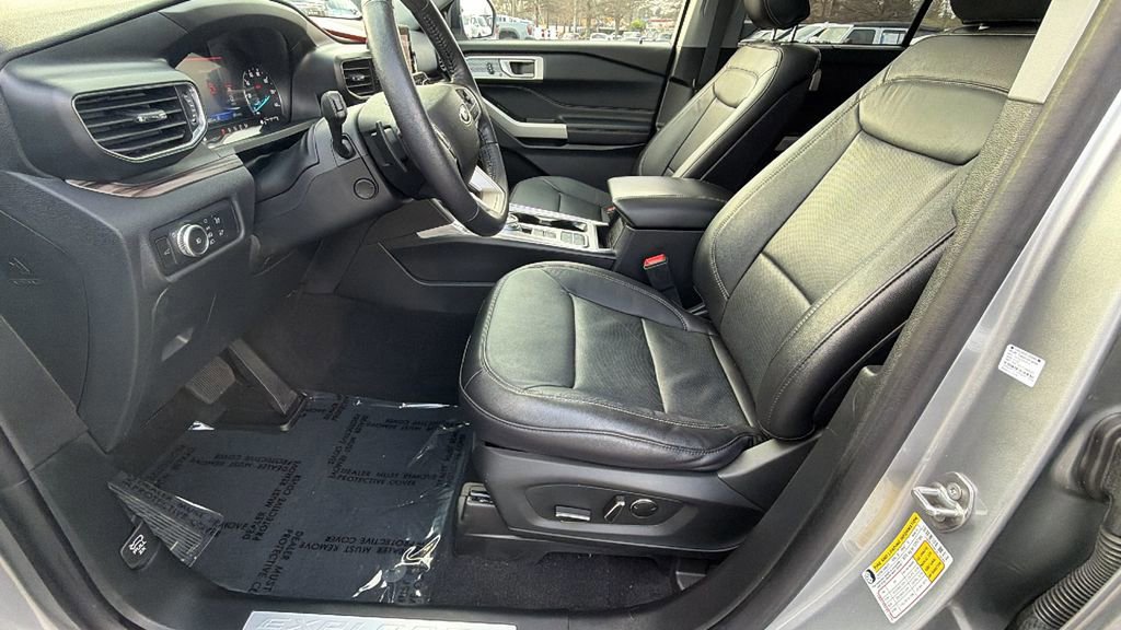 Used 2020 Ford Explorer Limited w/ Class III Trailer Tow Package image 13