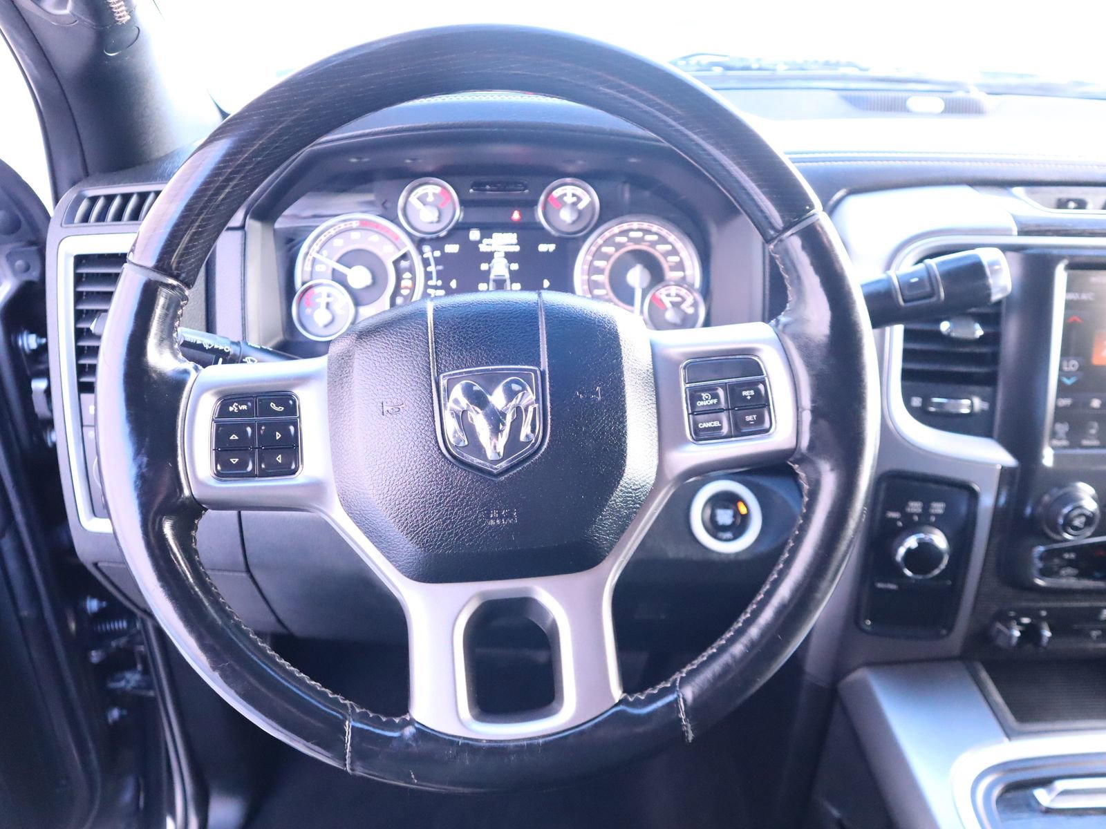 Used 2017 RAM 2500 Limited image 31