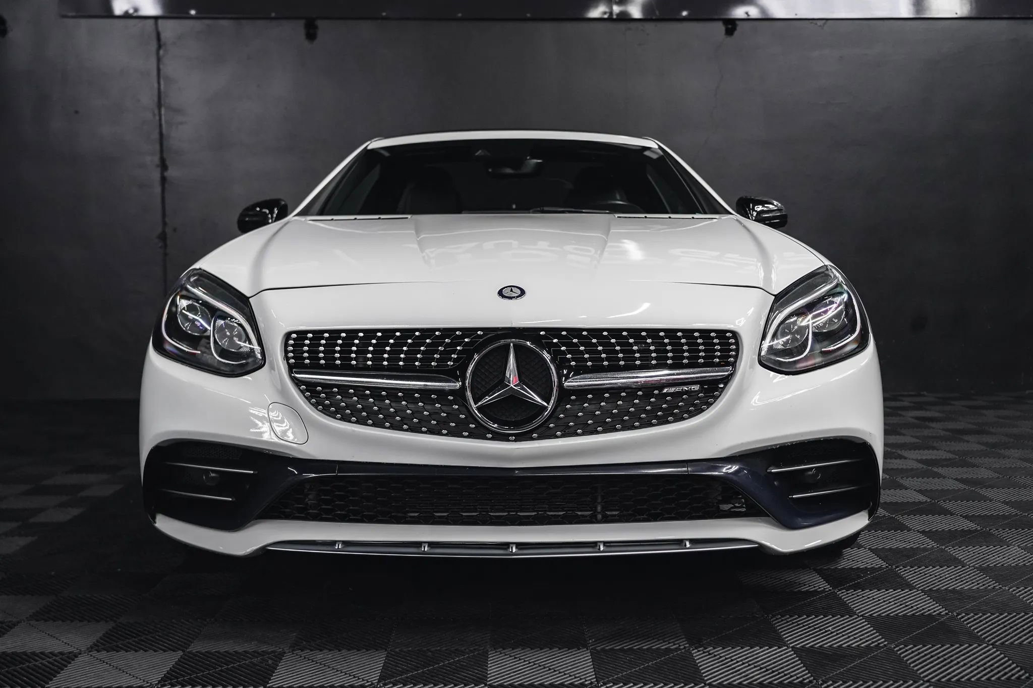 Used 2017 Mercedes-Benz SLC 43 AMG image 9