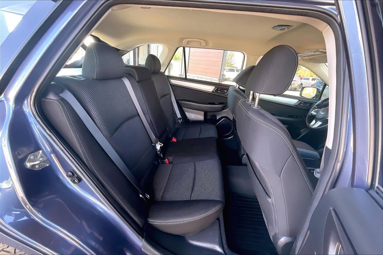 Used 2017 Subaru Outback 2.5i AWD/4WD image 20