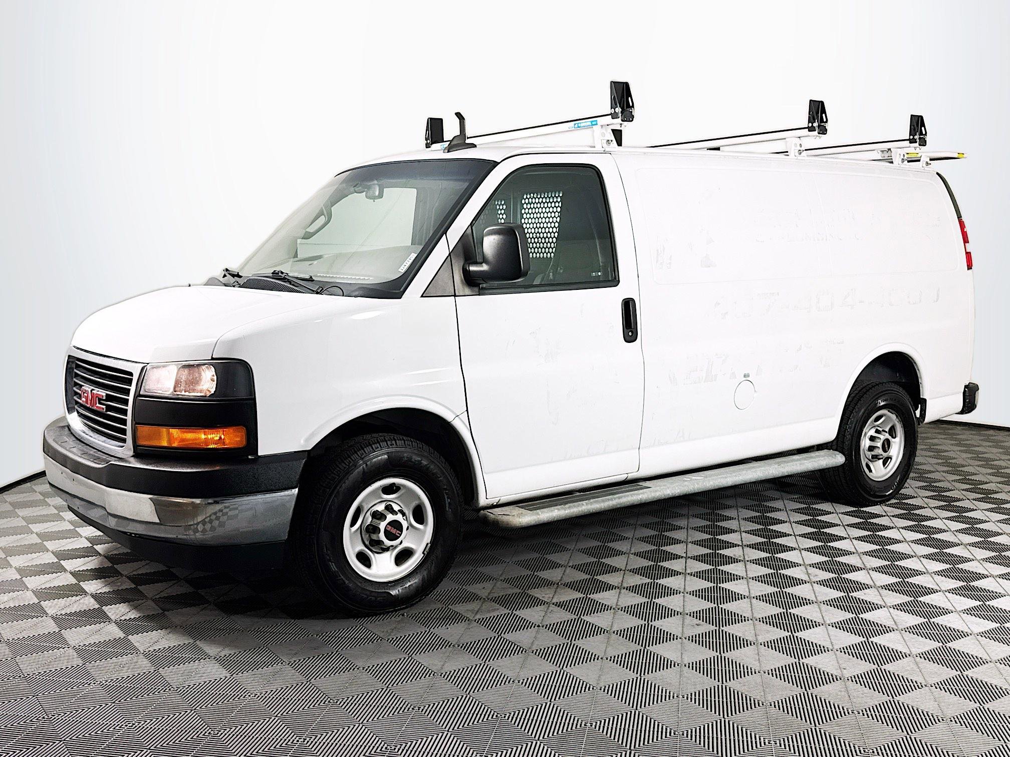 Used 2020 GMC Savana 2500 w/ Driver Convenience Package image 4