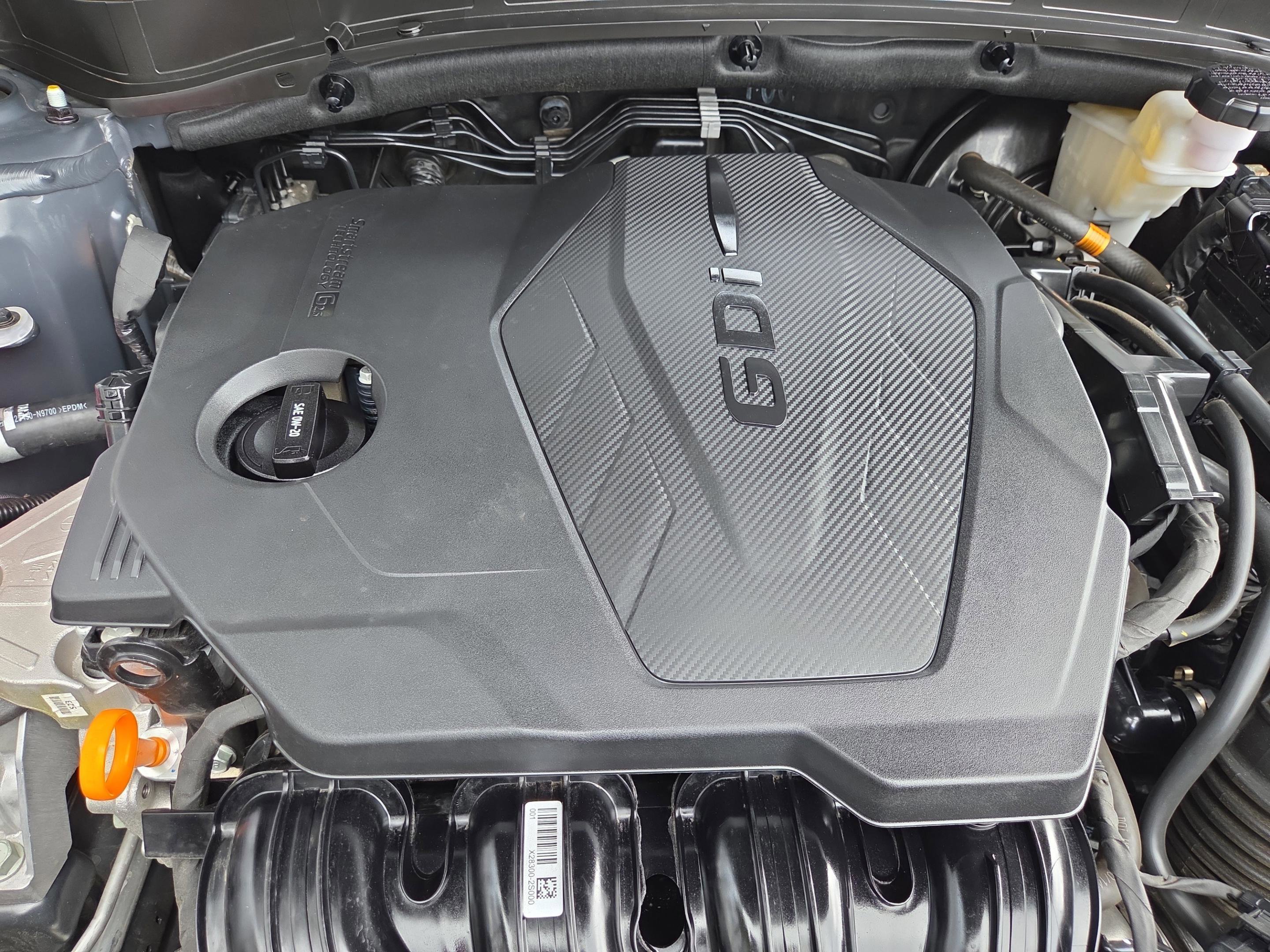 Used 2025 Kia Sportage LX image 40