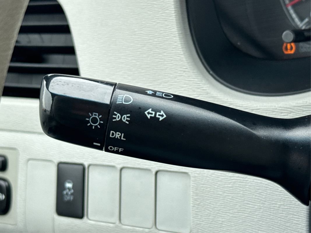 Used 2014 Toyota Sienna LE image 19