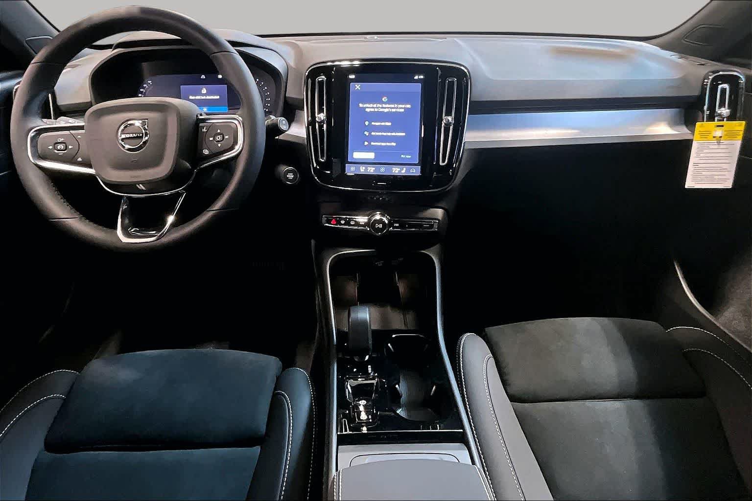 New 2026 Volvo XC40 B5 Ultra w/ Protection Package Premier AWD/4WD image 7