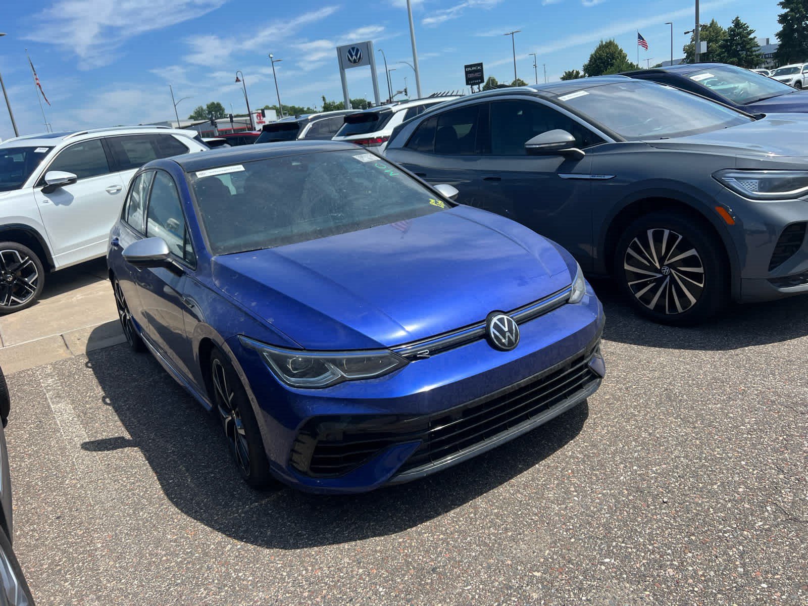 Used 2022 Volkswagen Golf R AWD/4WD image 3
