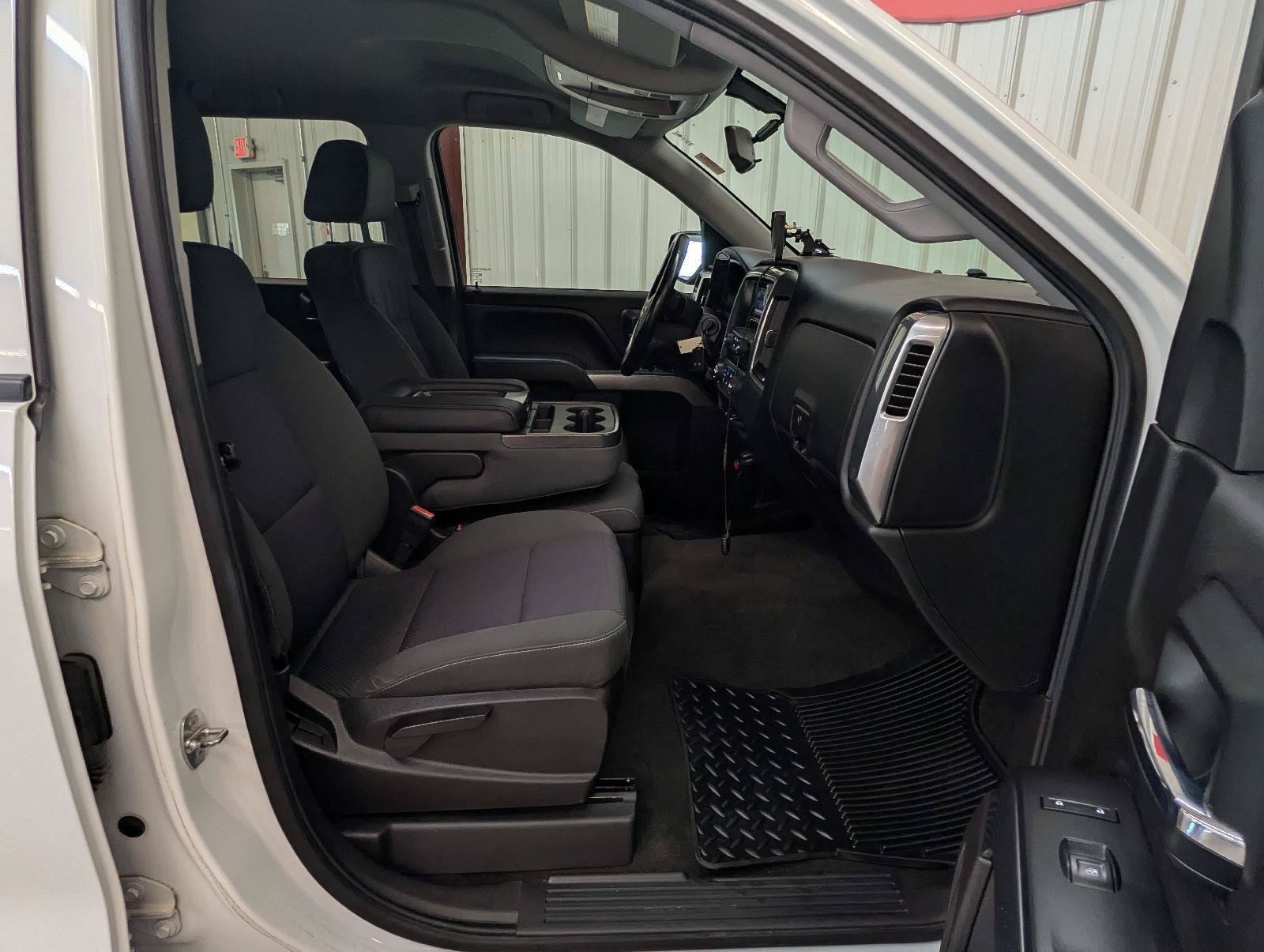 Used 2015 Chevrolet Silverado 1500 LT AWD/4WD image 29