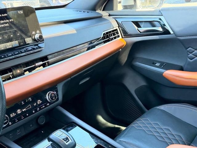 Used 2023 Mitsubishi Outlander SEL image 15