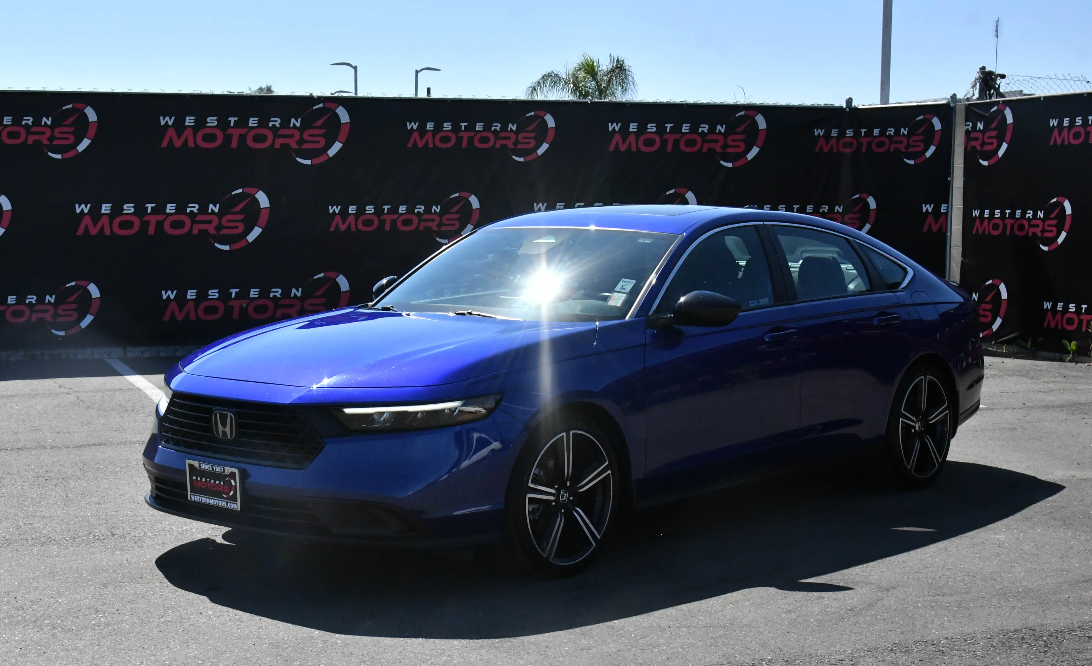 Used 2023 Honda Accord Sport image 3