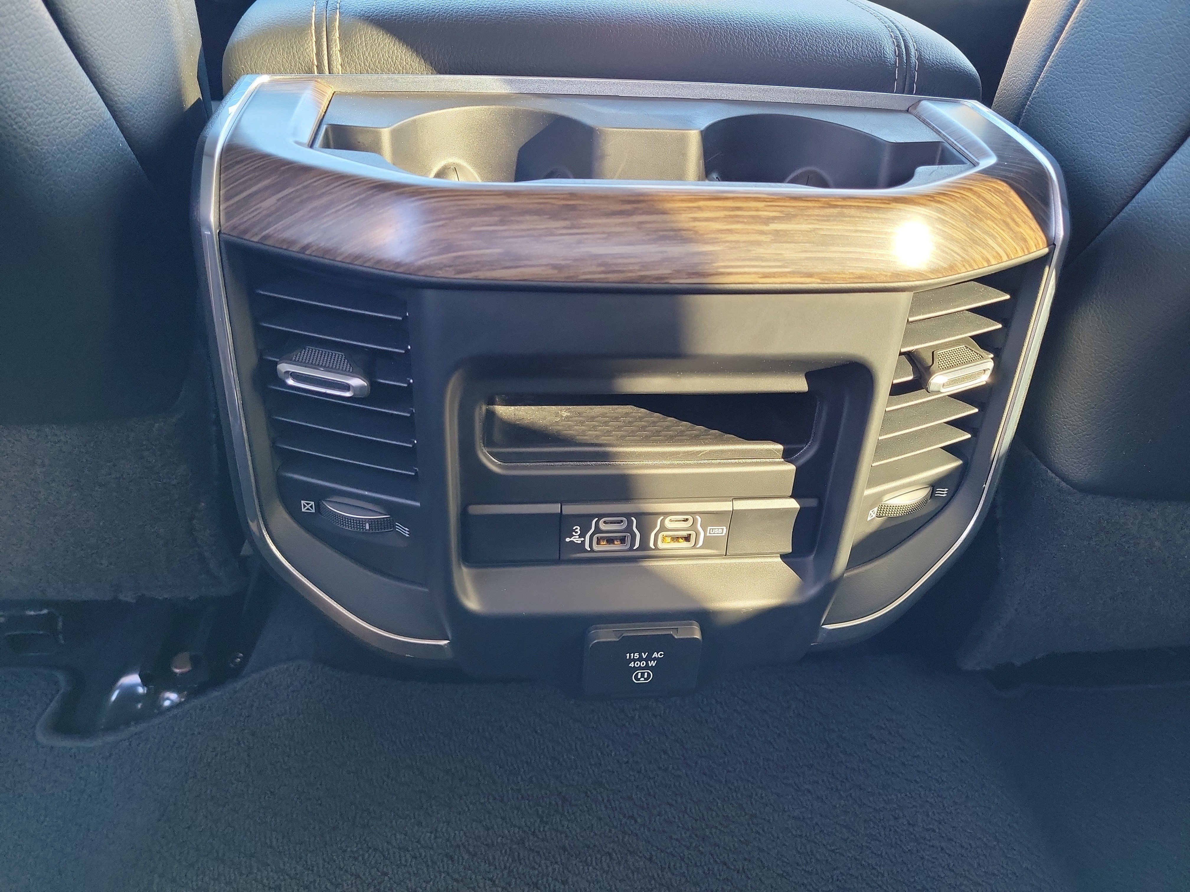 Used 2019 RAM 3500 Laramie AWD/4WD image 12