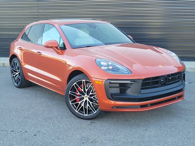 Certified 2023 Porsche Macan GTS AWD/4WD image 6