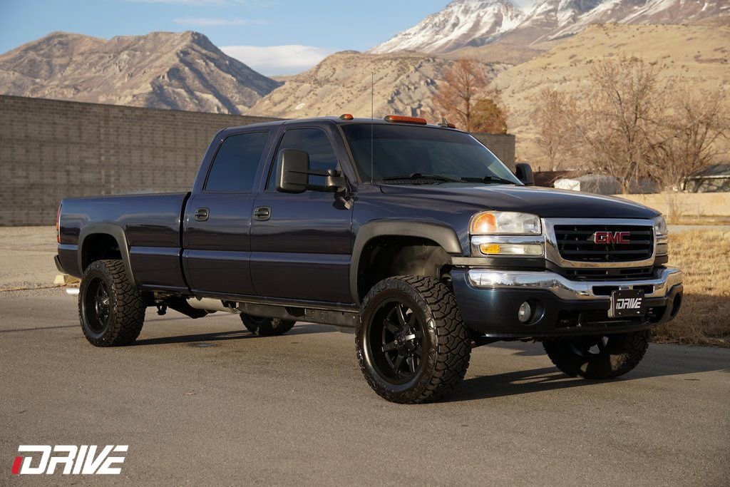 Used 2007 GMC Sierra 3500 SLT w/ Skid Plate Package image 1