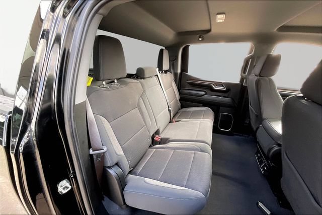 Used 2023 Chevrolet Silverado 1500 LT AWD/4WD image 17