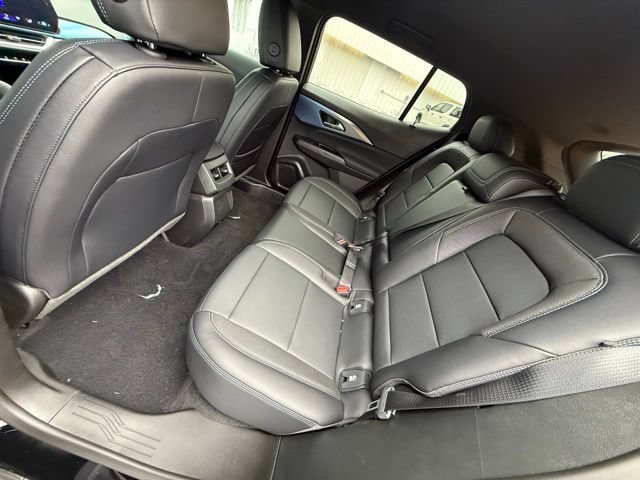 New 2026 Chevrolet Equinox EV LT AWD/4WD image 16