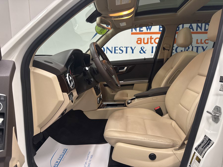 Used 2015 Mercedes-Benz GLK 350 4MATIC image 6