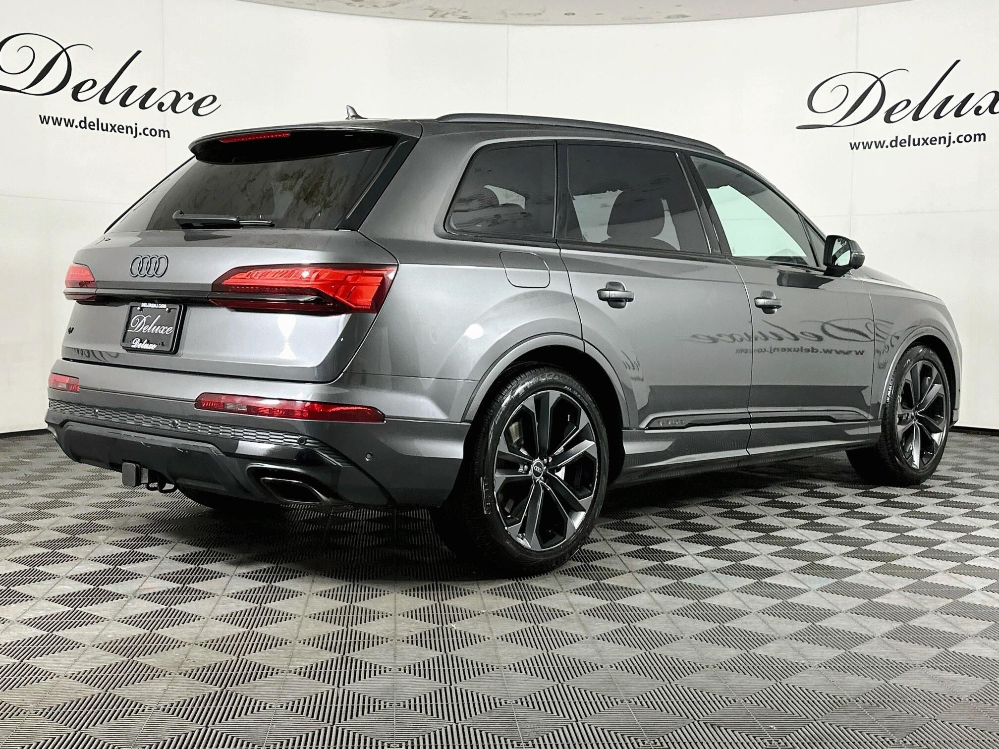Used 2025 Audi Q7 3.0T Prestige AWD/4WD image 6