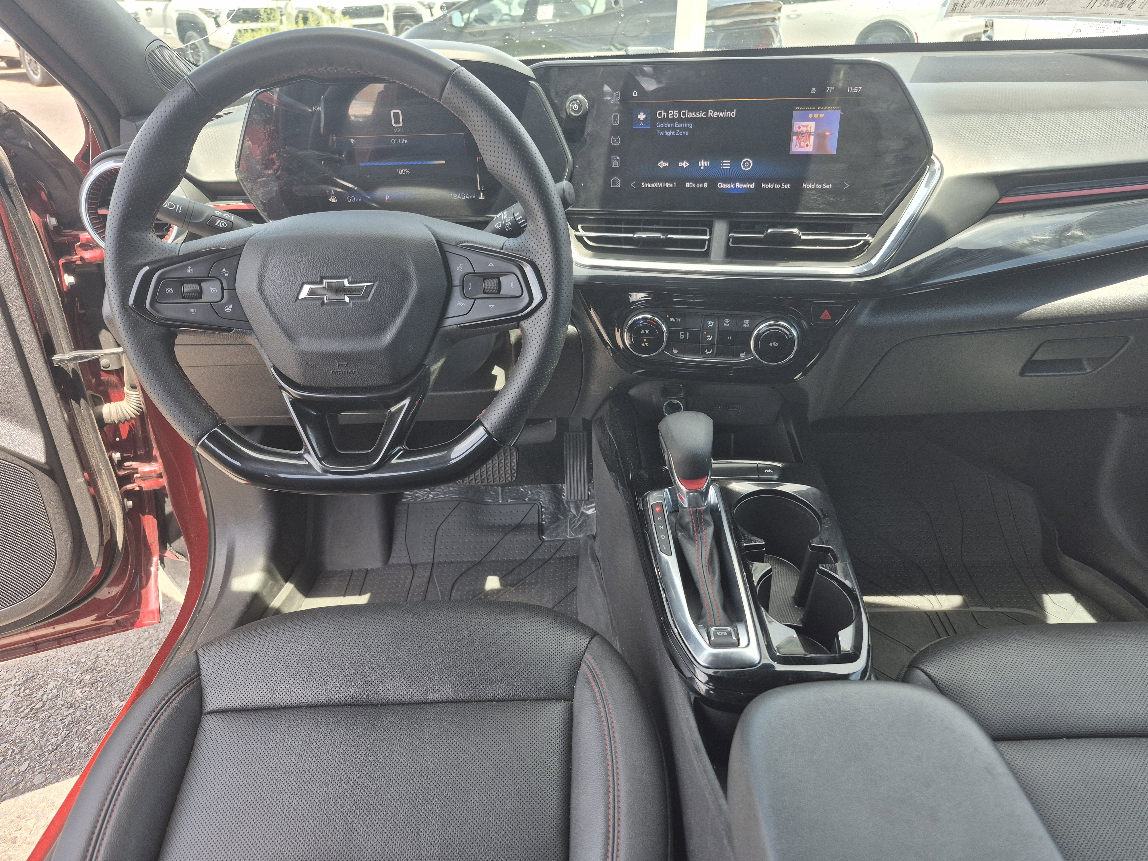 Used 2025 Chevrolet Trax RS w/ Driver Confidence Package FWD image 18