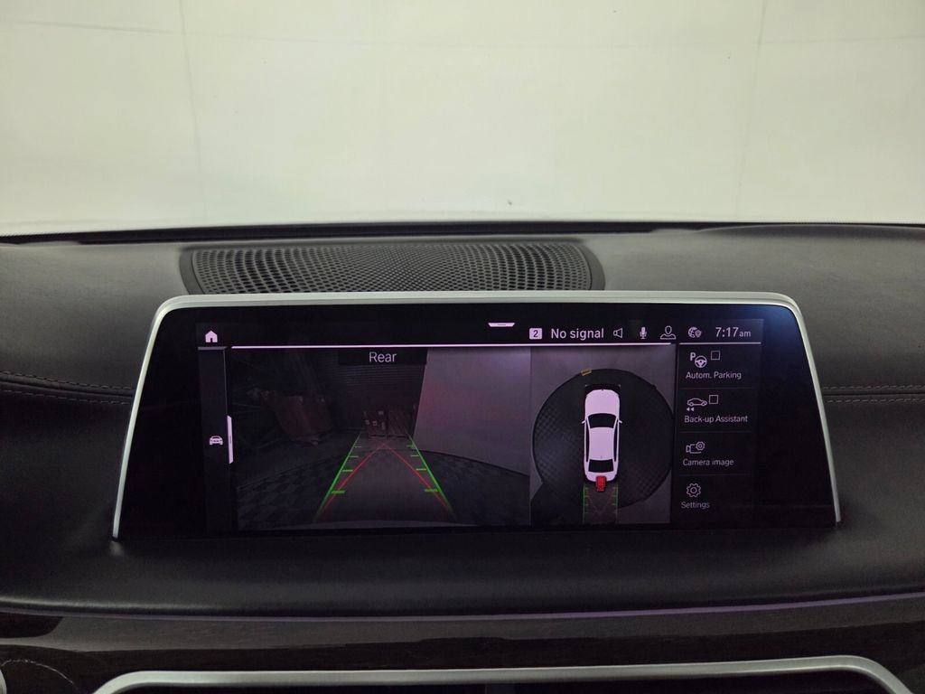 Used 2020 BMW 750i xDrive w/ Autobahn Package AWD/4WD image 11