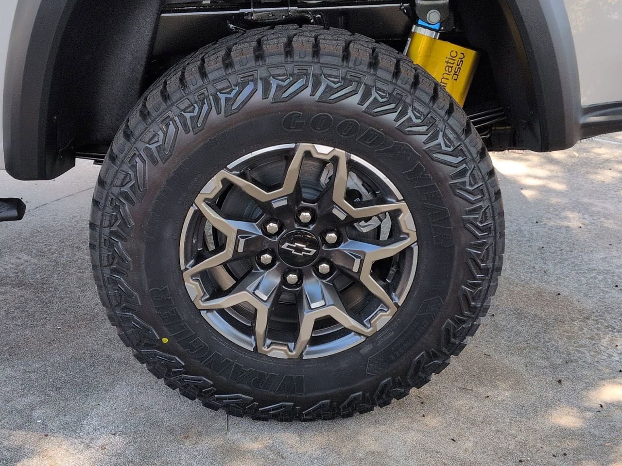 New 2026 Chevrolet Colorado ZR2 w/ Technology Package AWD/4WD image 28