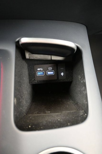 Used 2025 Genesis GV70 3.5T Sport AWD/4WD image 36
