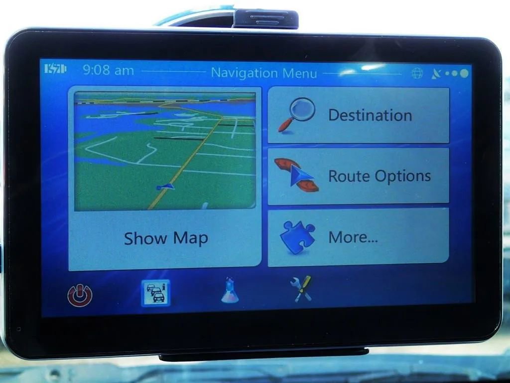 Used 2013 Toyota Yaris LE image 12