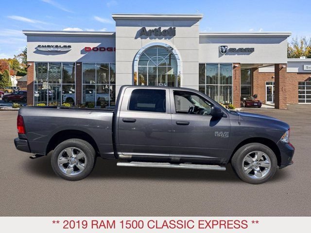 Certified 2019 RAM 1500 Express w/ Express Value Package AWD/4WD image 7