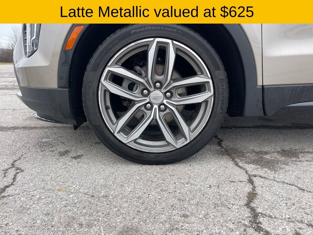 Used 2023 Cadillac XT4 Sport w/ Enhanced Visibility Package image 8