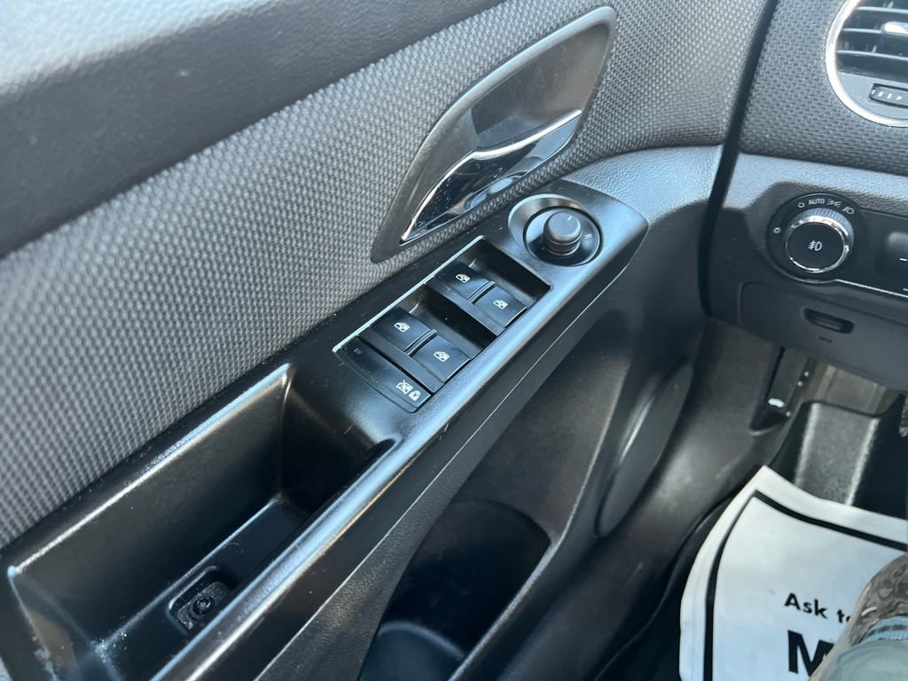 Used 2013 Chevrolet Cruze LT w/ RS Package image 11