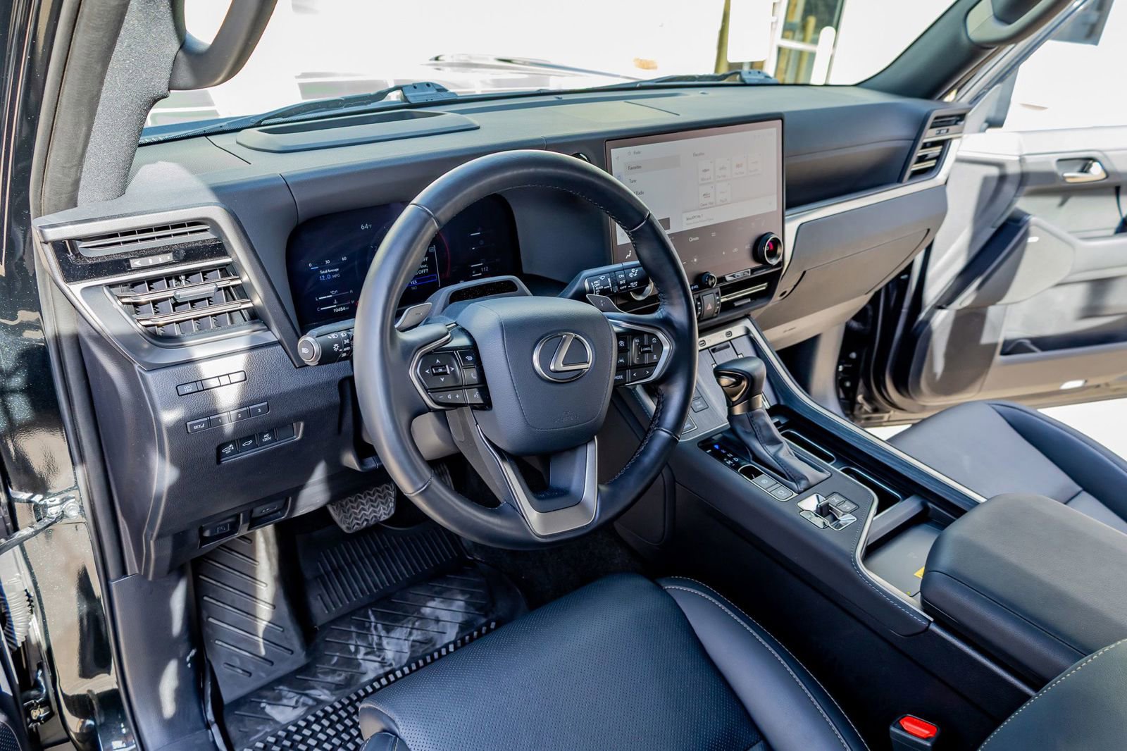 Used 2024 Lexus GX 550 AWD/4WD image 17