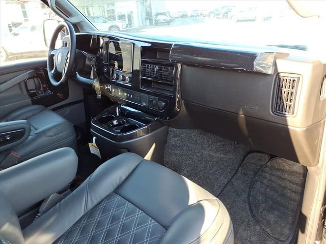 New 2026 GMC Savana 2500 w/ Driver Convenience Package image 22