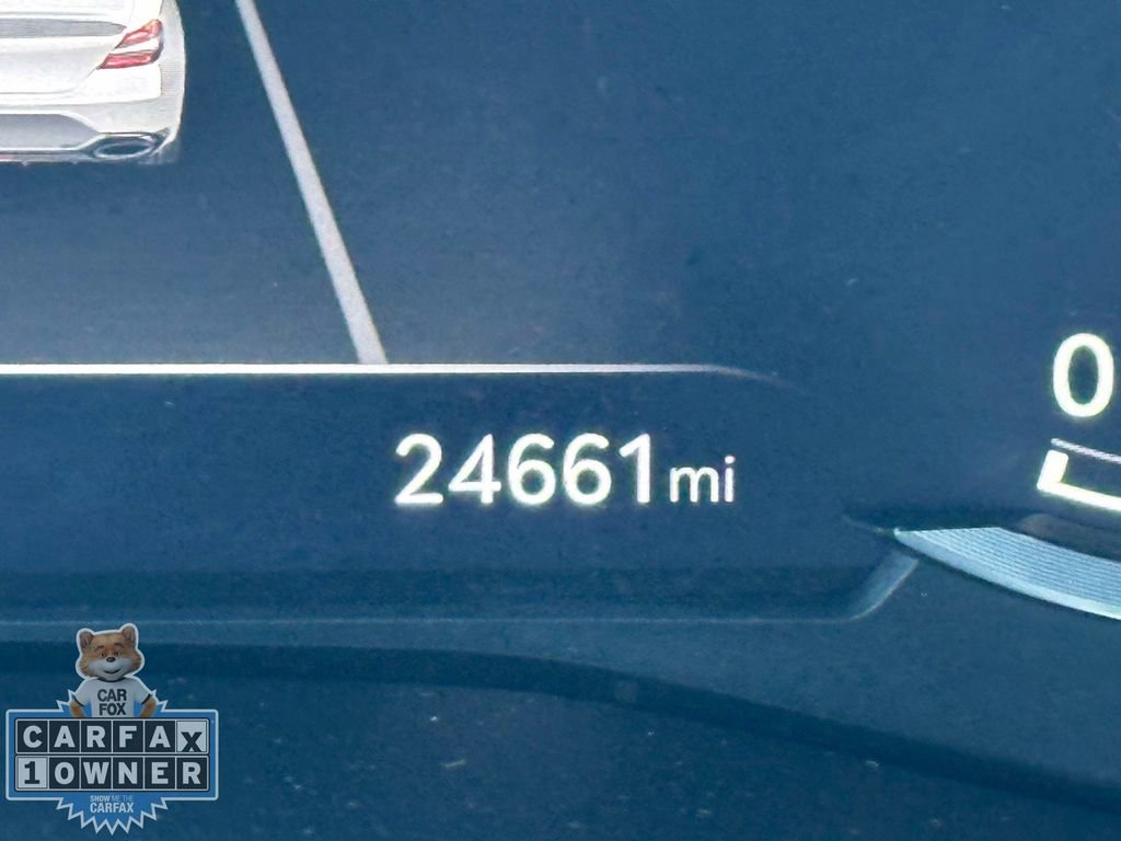 Used 2025 Genesis G70 2.5T image 28