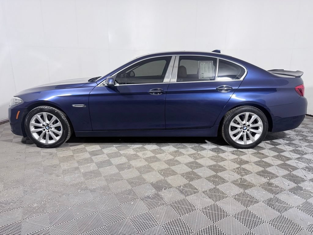 Used 2016 BMW 535i xDrive Sedan AWD/4WD image 3