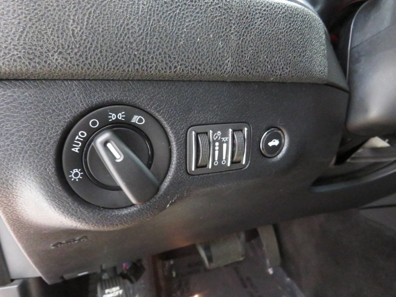 Used 2017 Dodge Charger SE w/ Popular Equipment Group image 21