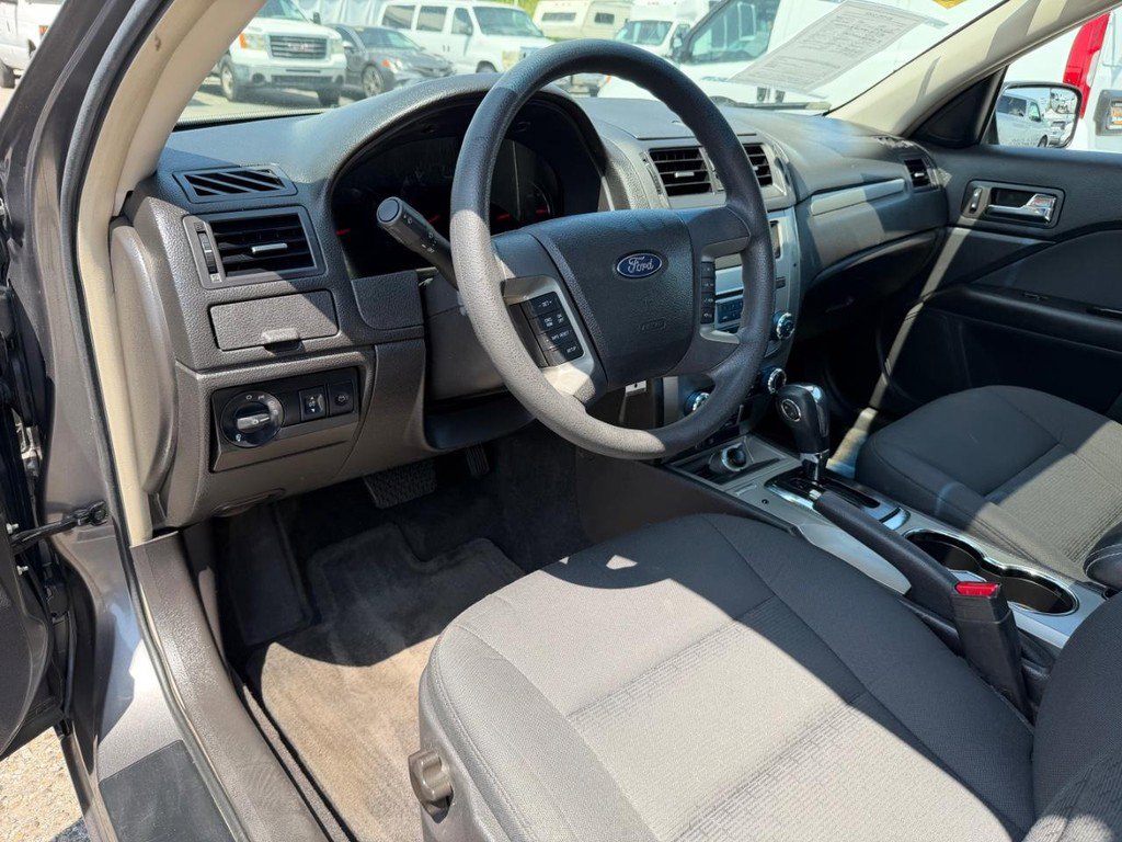 Used 2012 Ford Fusion SE FWD image 12