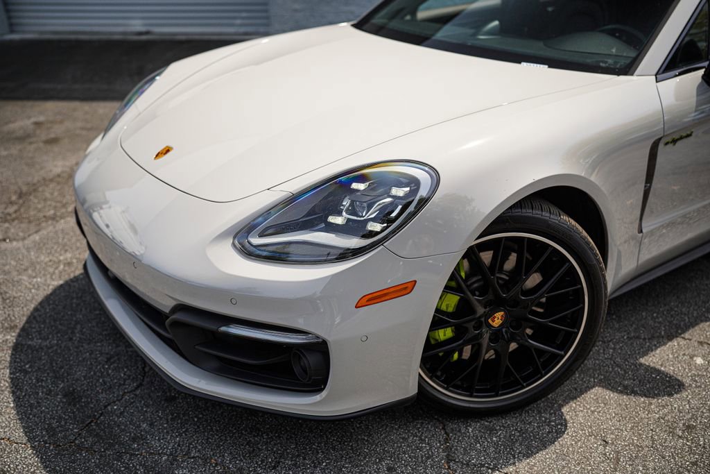 Used 2023 Porsche Panamera 4 Platinum Edition AWD/4WD image 2