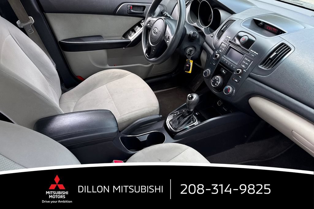 Used 2011 Kia Forte EX FWD image 15