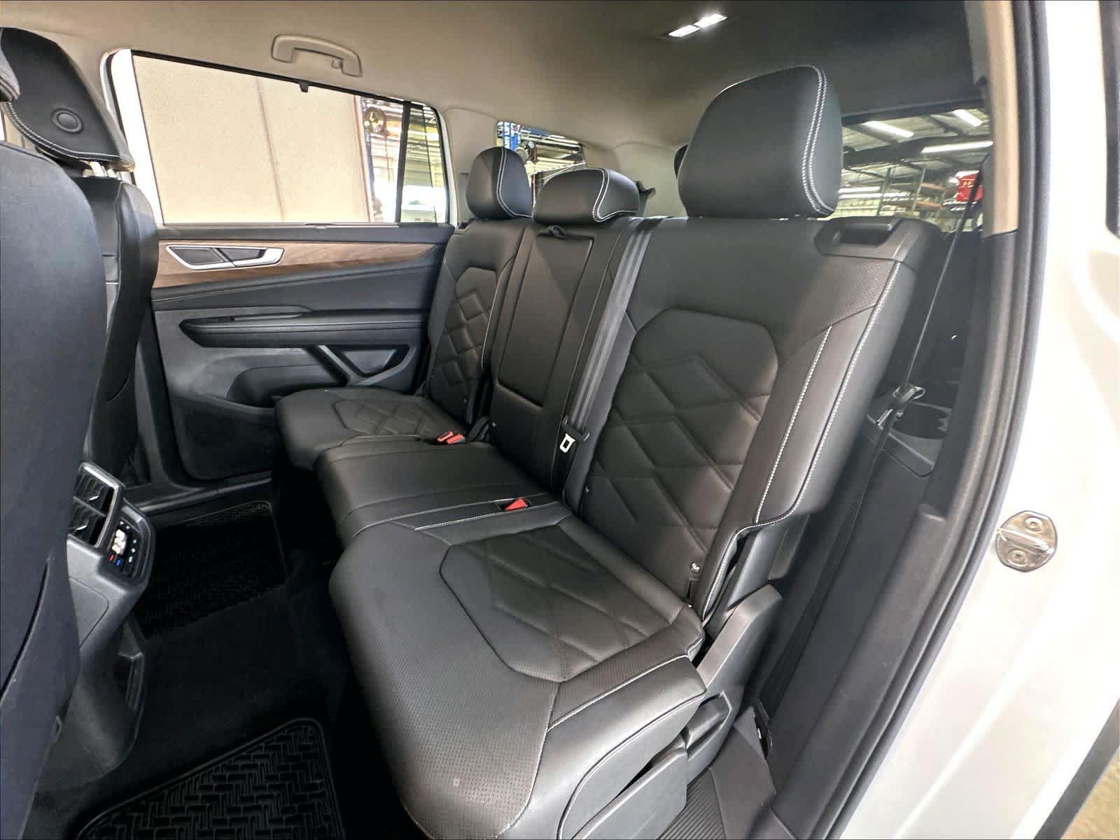Certified 2026 Volkswagen Atlas SE w/ Black Wheel Package AWD/4WD image 25