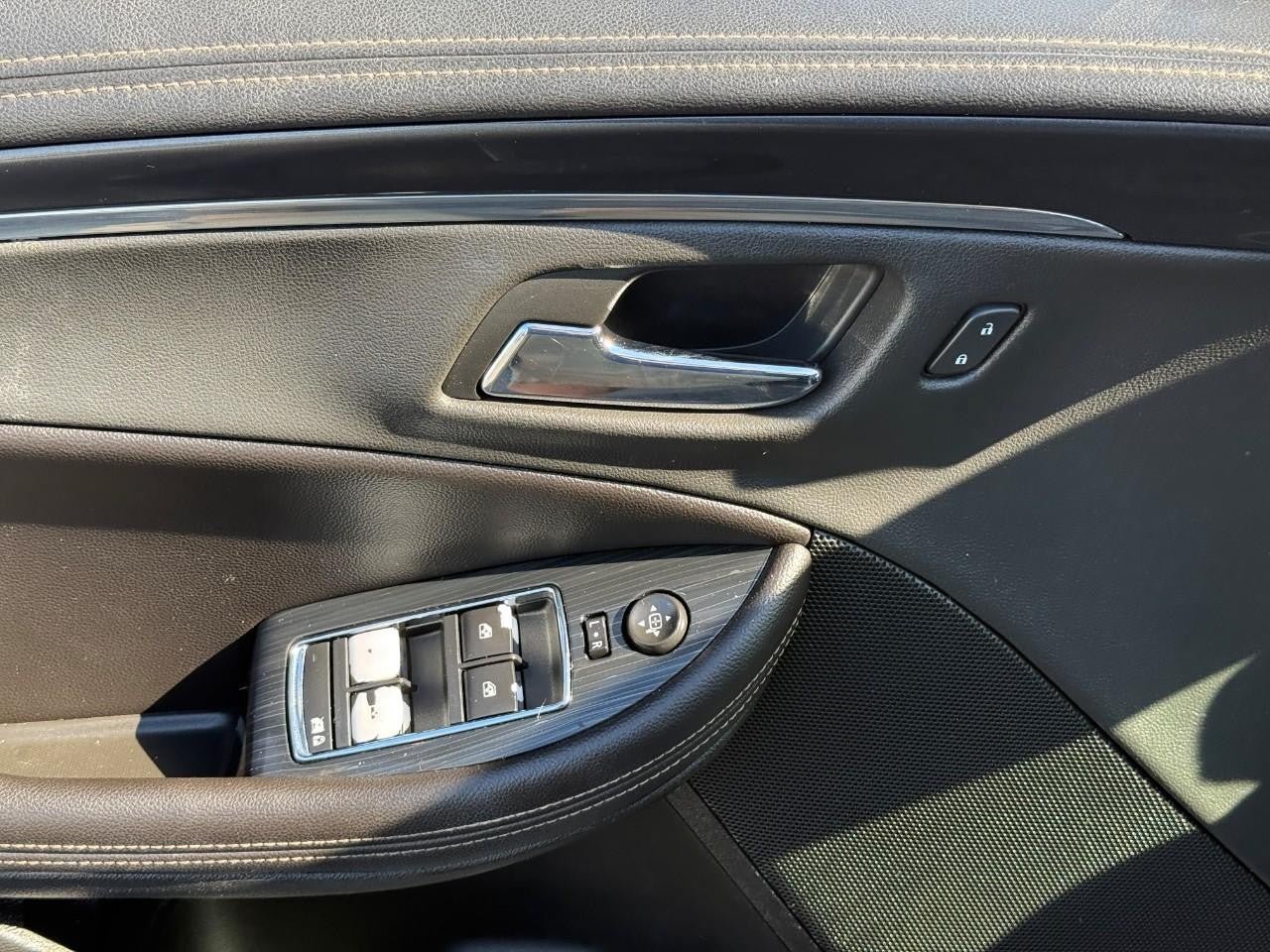Used 2019 Chevrolet Impala Premier FWD image 15