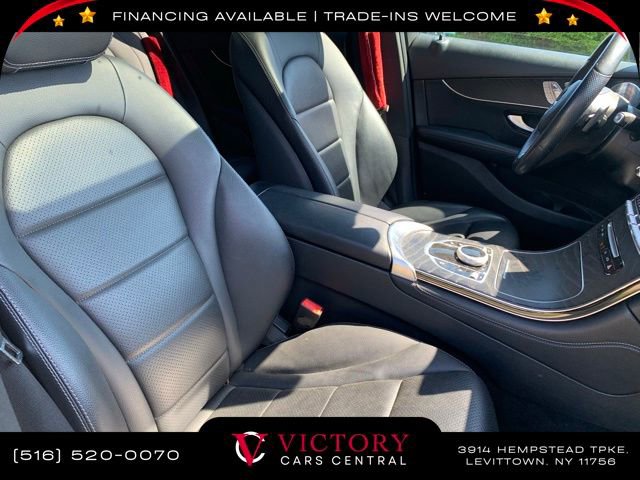 Used 2018 Mercedes-Benz GLC 300 4MATIC w/ Premium Package image 18