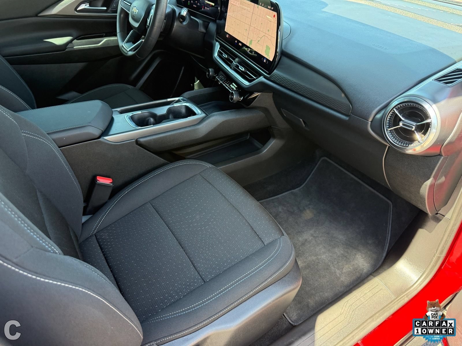 Certified 2025 Chevrolet Equinox EV LT FWD image 29