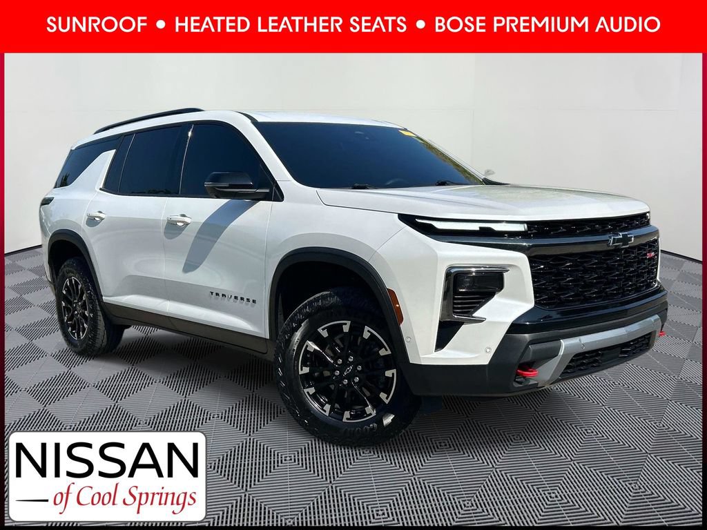 Used 2024 Chevrolet Traverse Z71 w/ Enhanced Driving Package AWD/4WD image 1