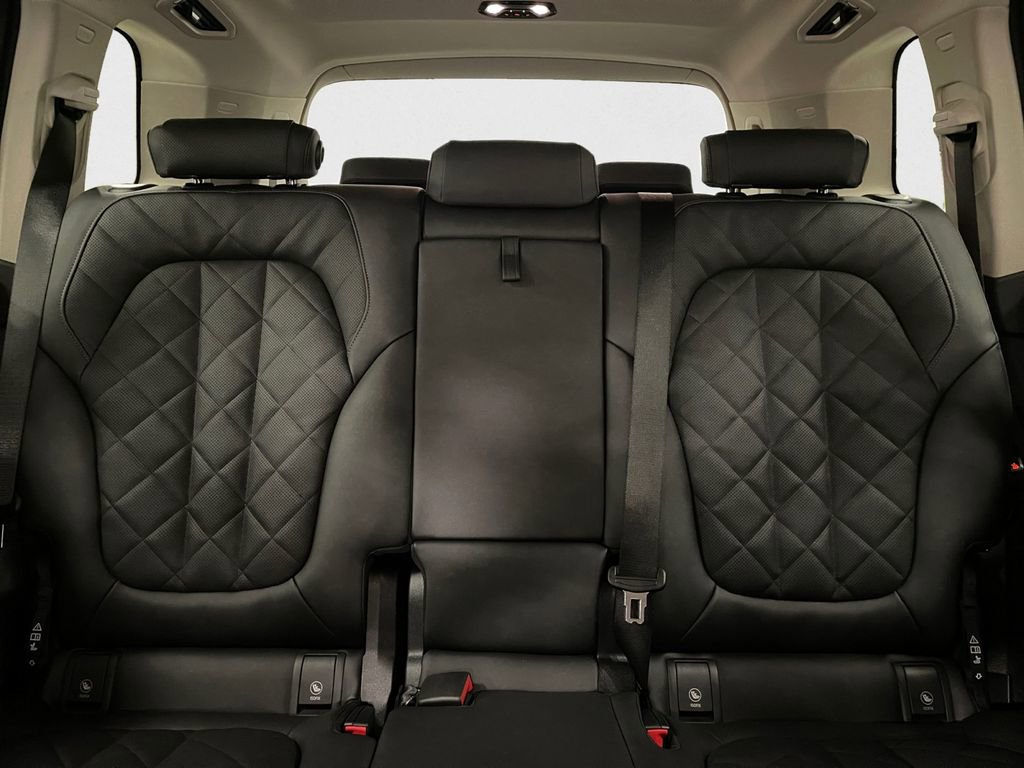 New 2026 BMW X7 xDrive40i image 13