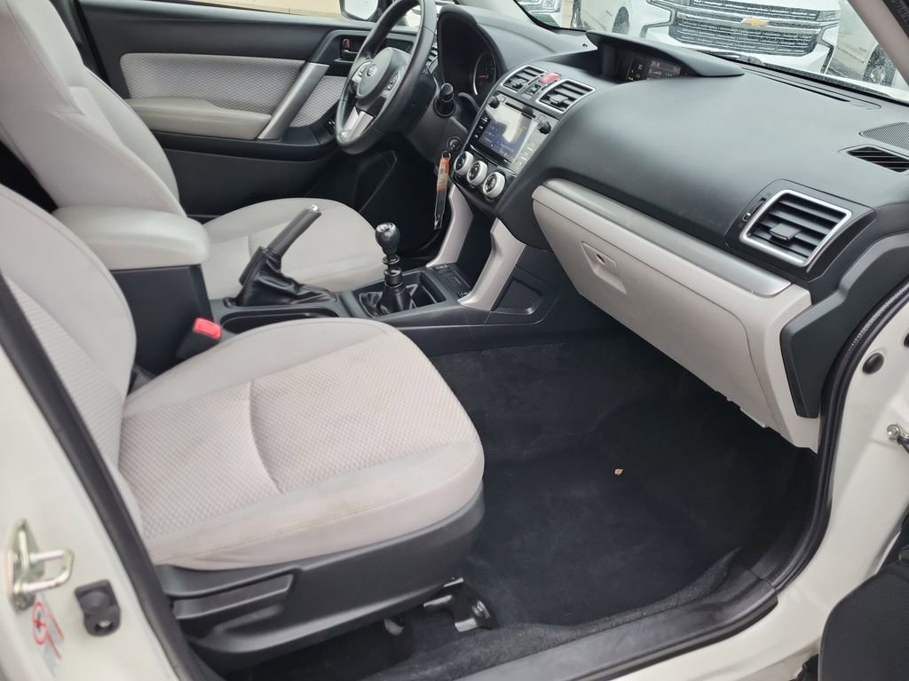 Used 2018 Subaru Forester 2.5i Premium AWD/4WD image 15