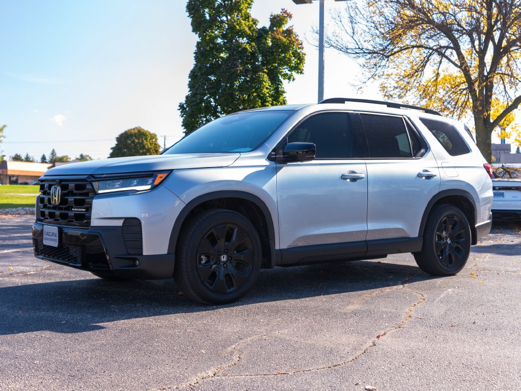 Used 2026 Honda Pilot Black Edition image 5