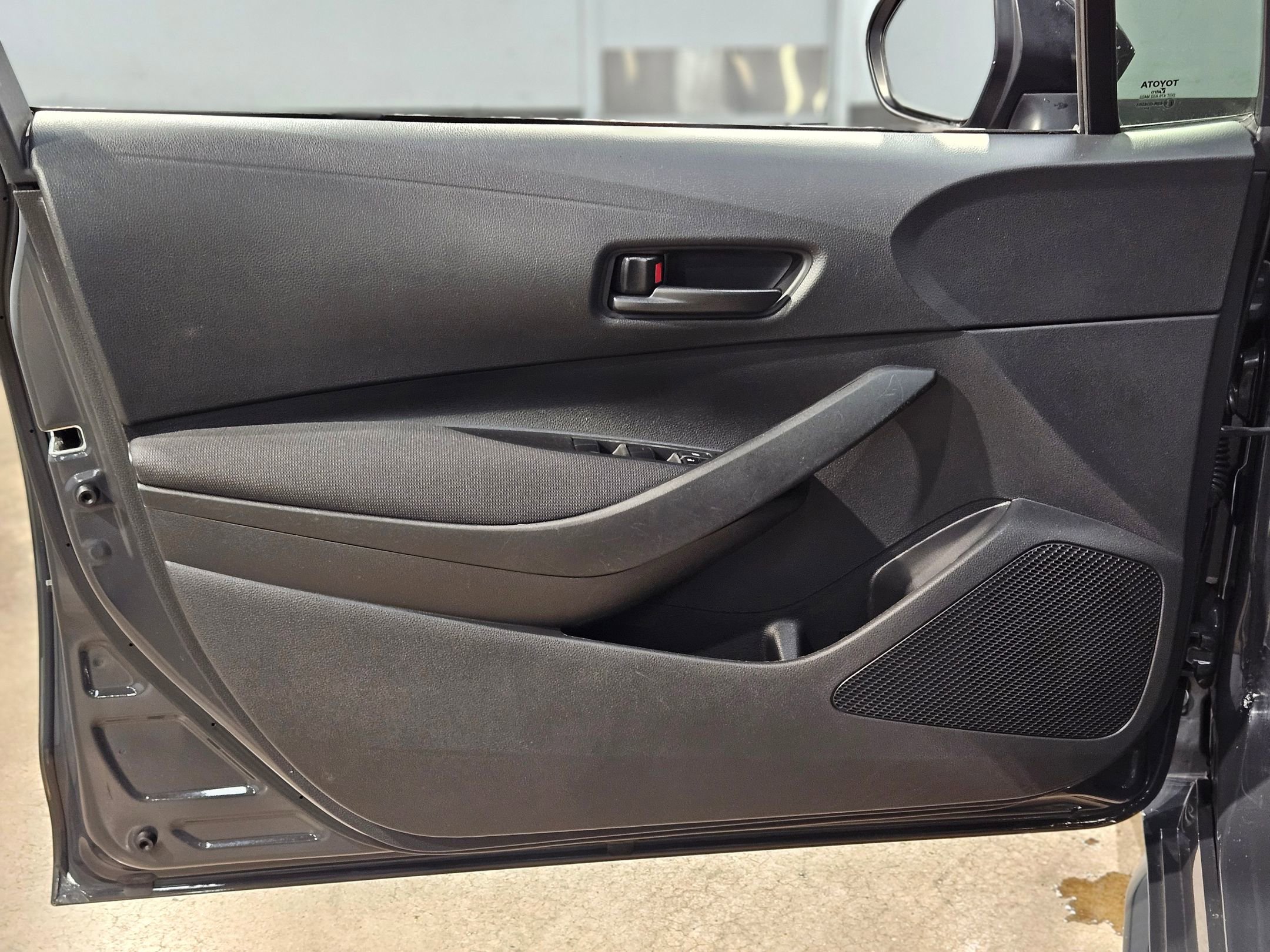 Used 2023 Toyota Corolla LE image 20