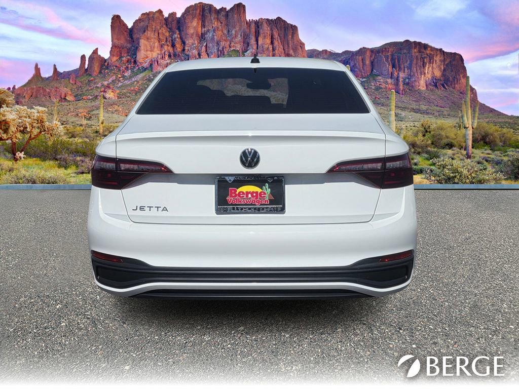 Used 2024 Volkswagen Jetta Sport image 6